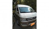 中巴车